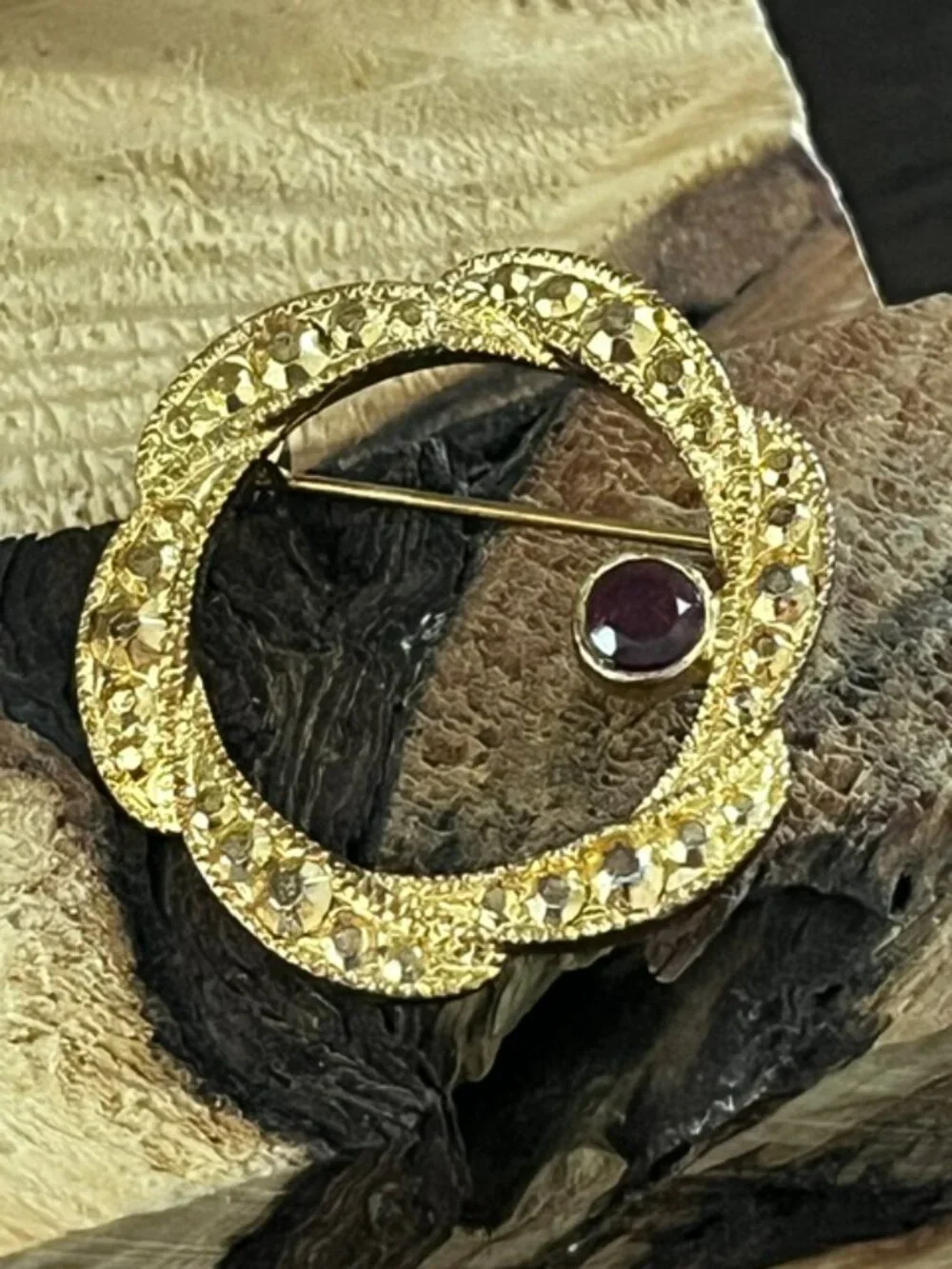 Vintage Brooch Pin Gold Tone Dark Red Faceted Stone Accent
